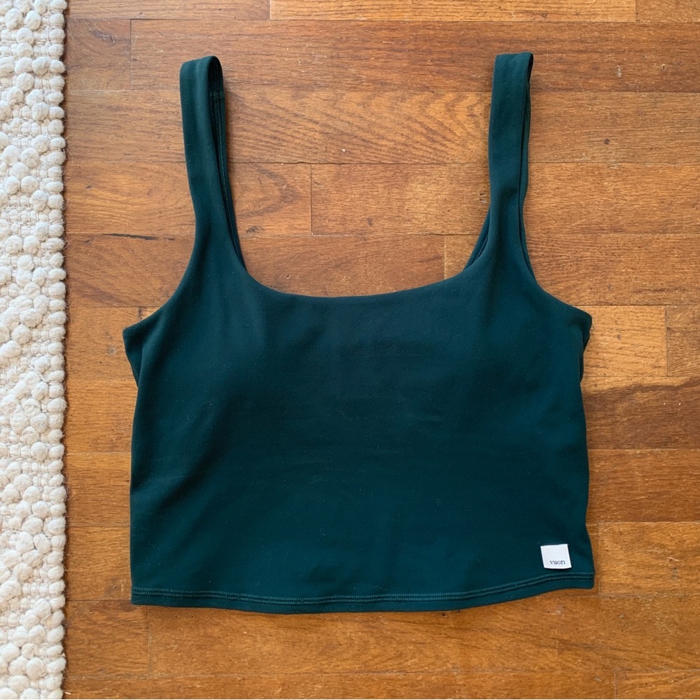 Vuori Dark Green Crop Top